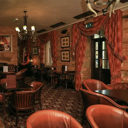 Garrison Hotel