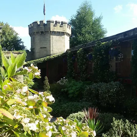 Garrison Sheffield